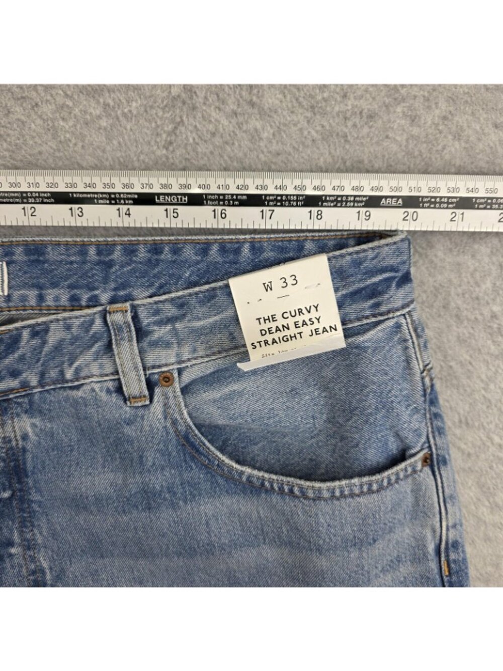 Madewell Curvy Dean Easy Straight Jeans Womens 33 NWT Light Wash Distressed - Picture 9 of 12
